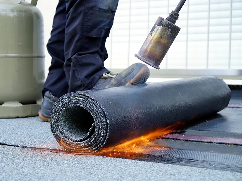 Bitumen compounds are ideally used for roof surfaces due to weather resistance and wettability